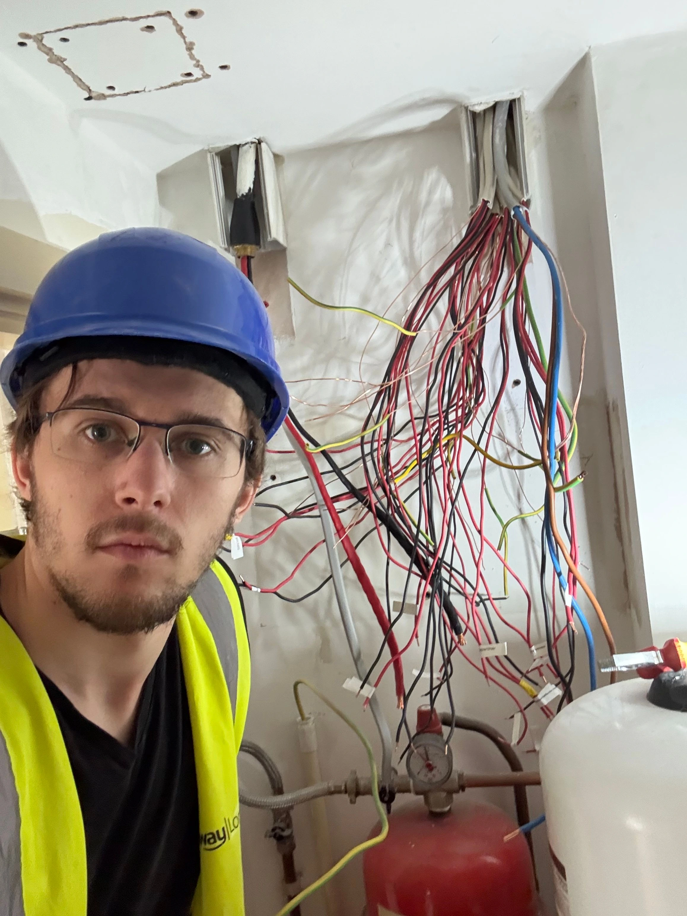Consumer unit upgrade. London, photo 1